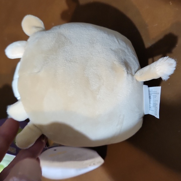 NWT 4” Griella the Cow Squishmallow — Easter Limited Edition - Picture 3 of 6